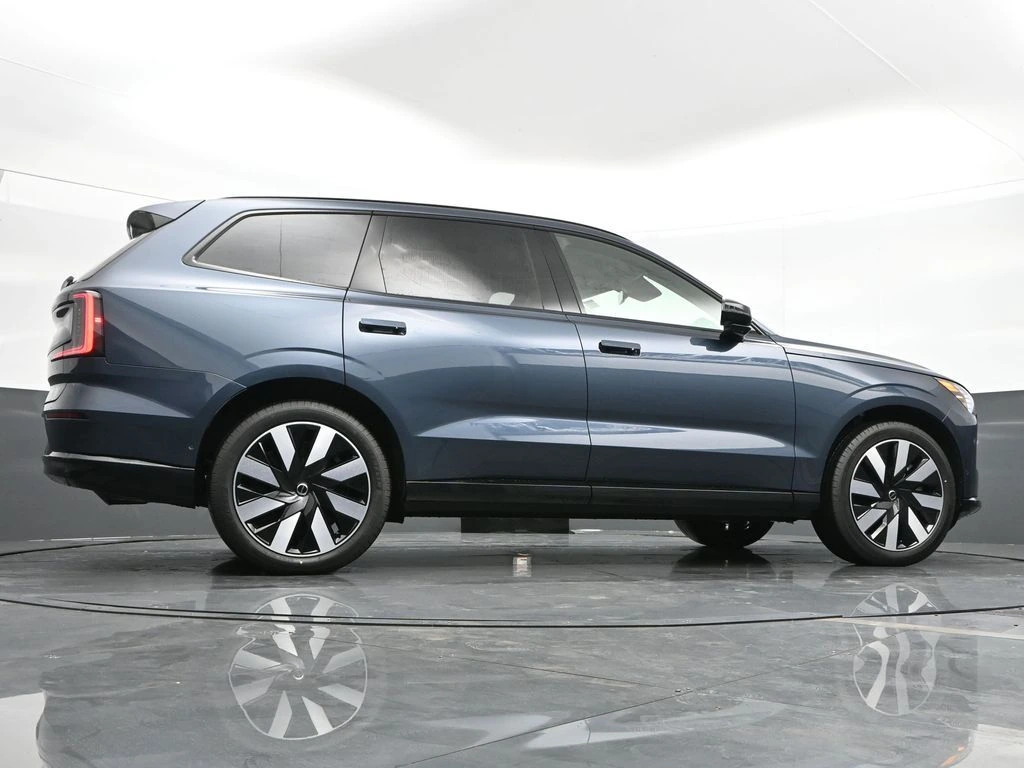 2025 Volvo EX90 Ultra - Photo 33
