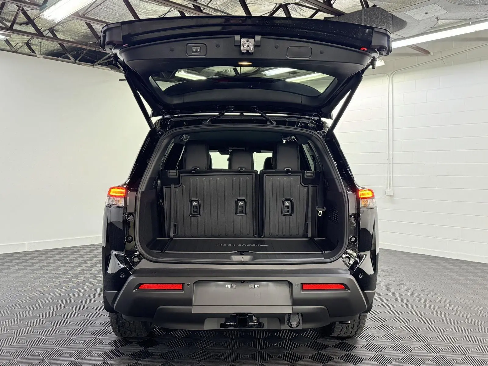 2025 Nissan Pathfinder Rock Creek photo 28