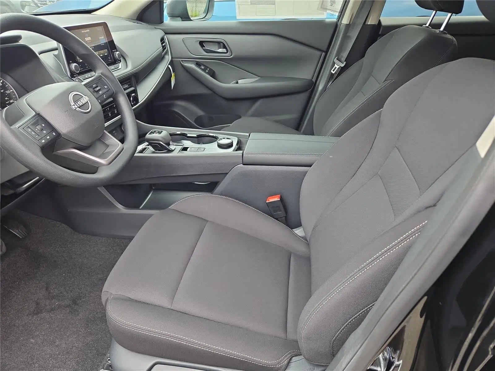 2026 Nissan Rogue S photo 7