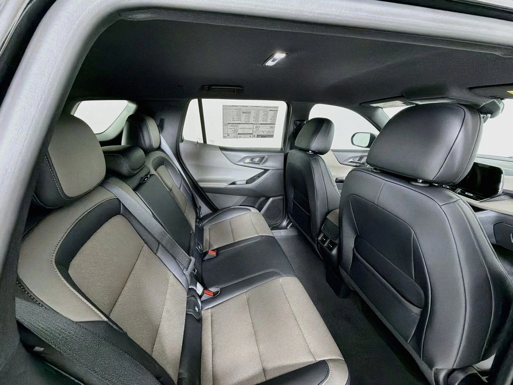 2027 Chevrolet Equinox LT - Photo 27