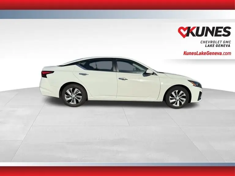 2023 Nissan Altima 2.5 S photo 2