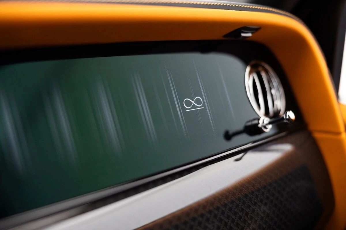 2027 Rolls-Royce Cullinan Black Badge - Photo 42