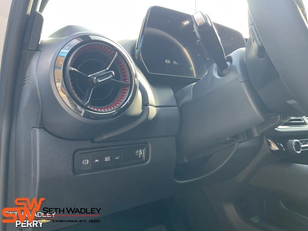 2025 Chevrolet Equinox EV RS - Photo 16