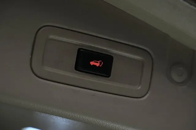 2012 Nissan Murano SL photo 19