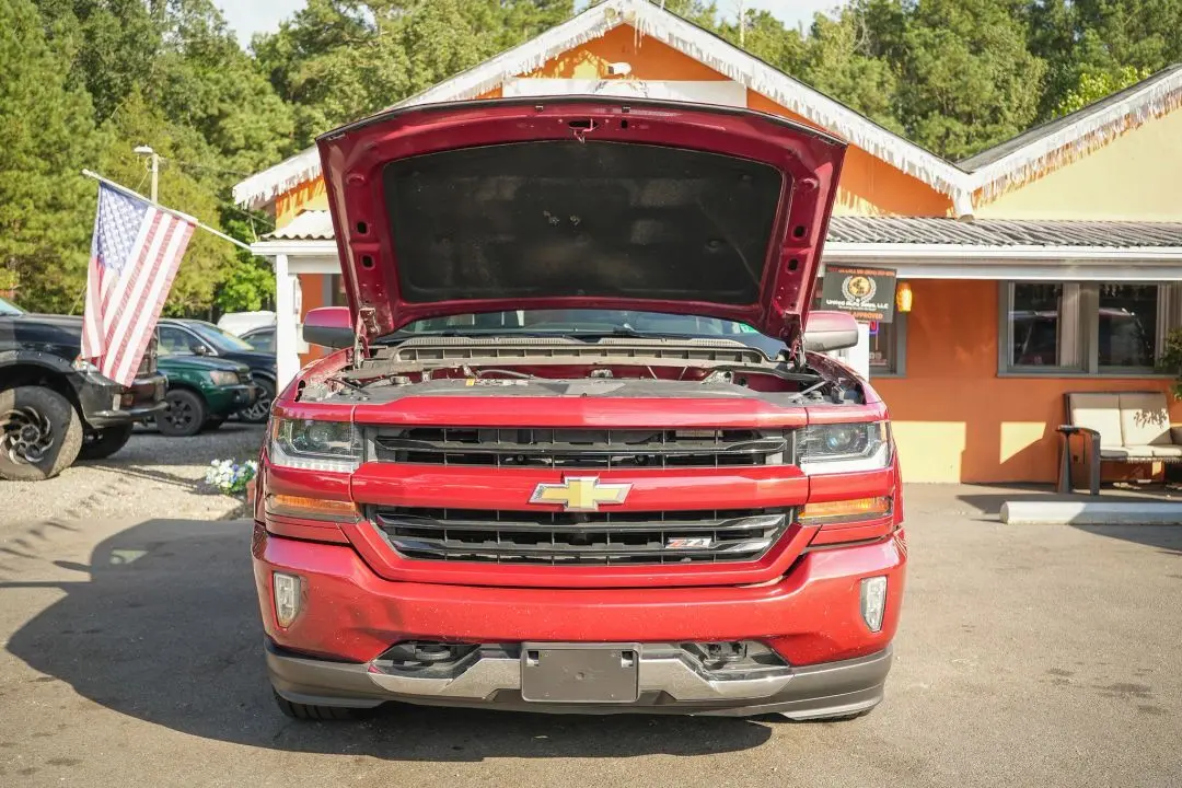2018 Chevrolet Silverado 1500 Z71 LT photo 25