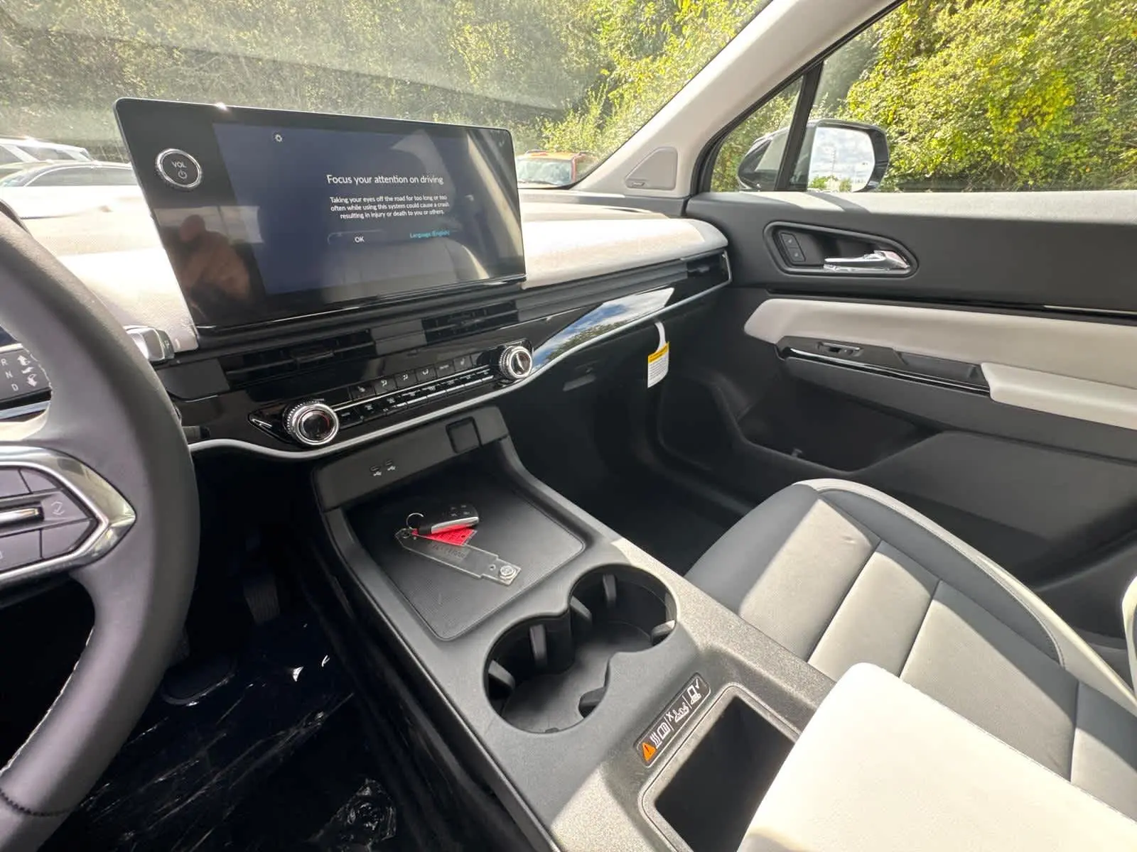 2025 Honda Prologue Touring photo 25