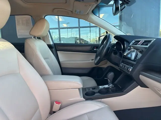 2017 Subaru Outback Limited photo 10