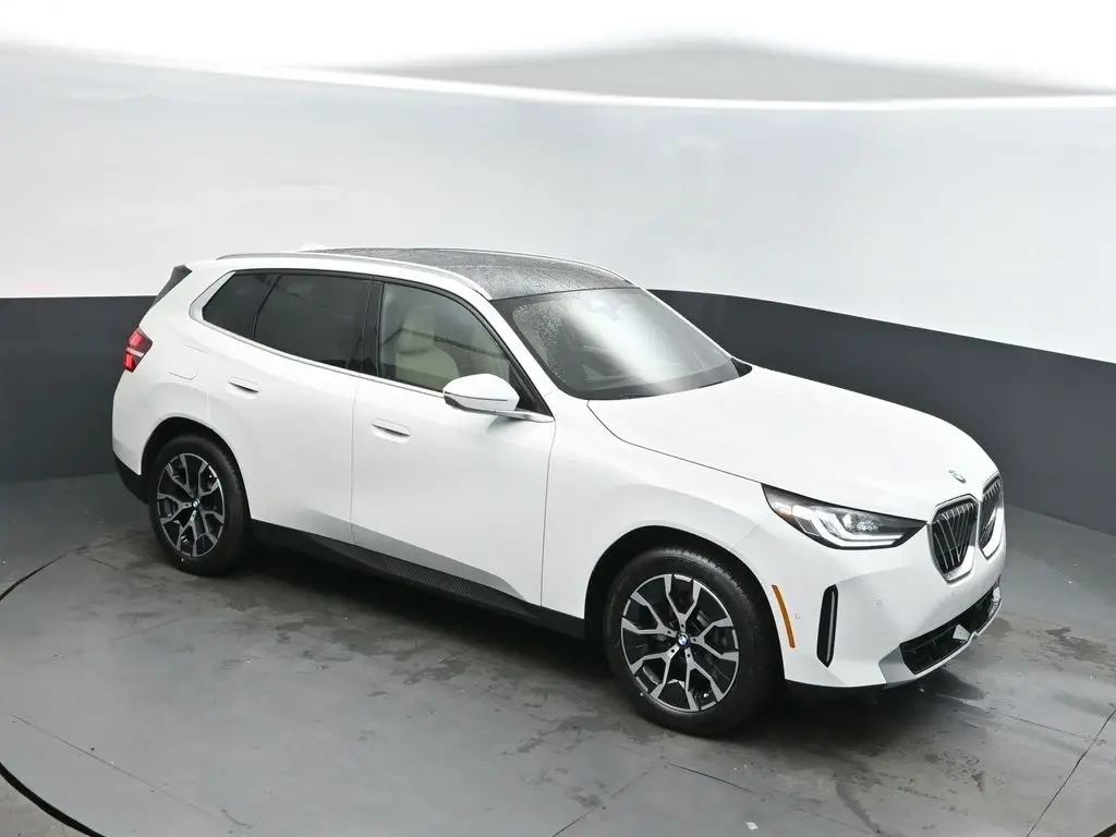 2026 BMW X3 30's photo