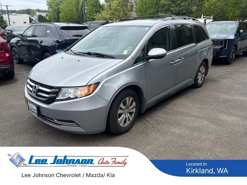 2016 Honda Odyssey SE's photo
