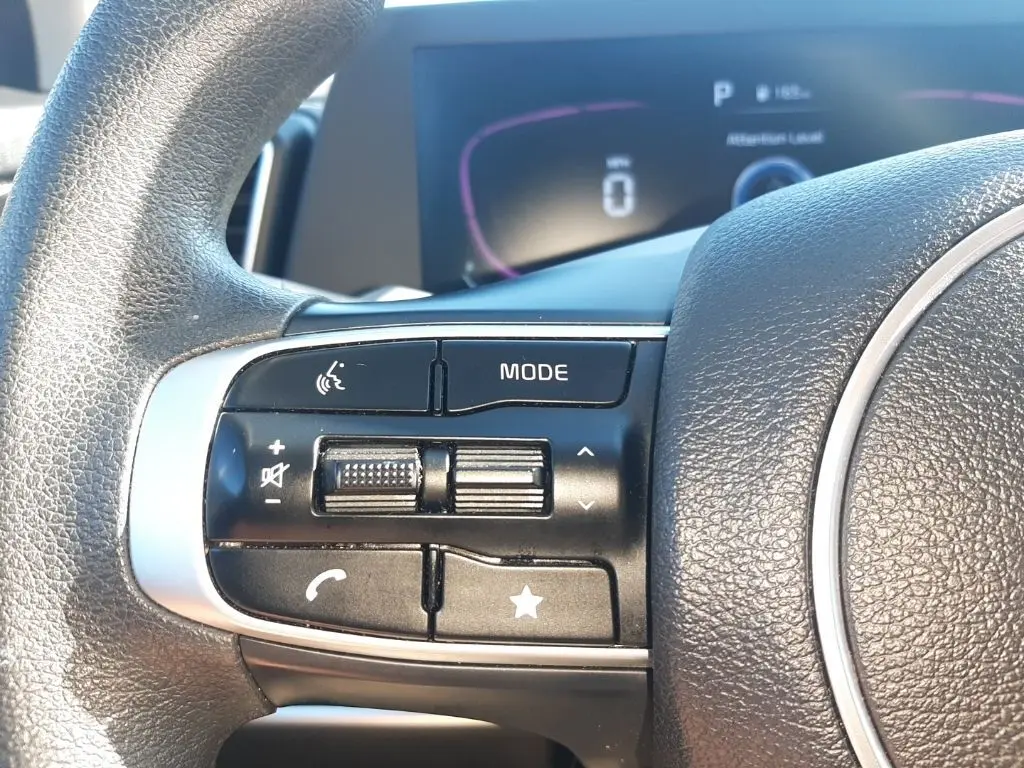 2024 Kia Sportage LX photo 15