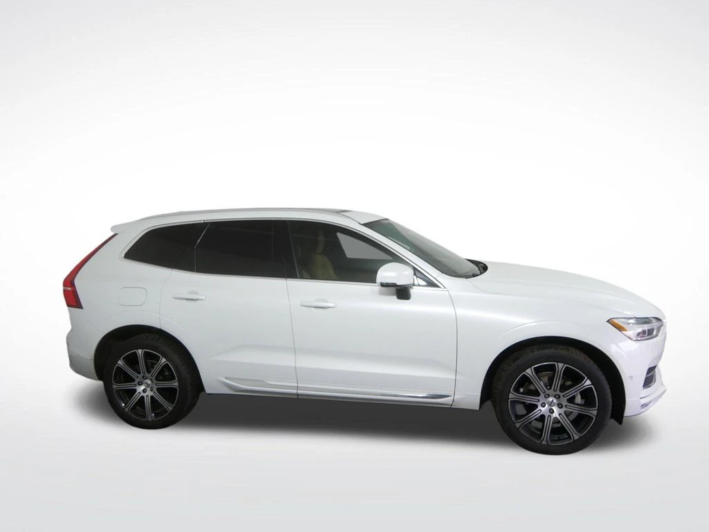 Used 2021 Volvo XC60 Inscription with VIN YV4102RL3M1754892 for sale in Golden Valley, Minnesota