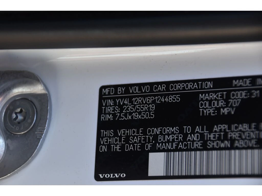 2023 Volvo - image 28