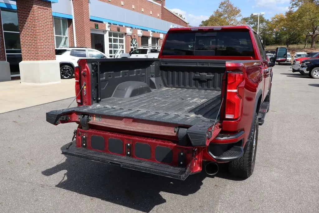 2025 Chevrolet Silverado 2500HD High Country photo 39