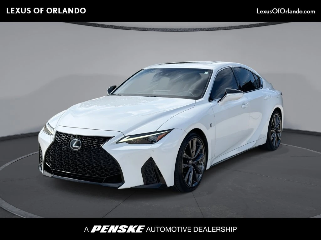 2022 Lexus IS
