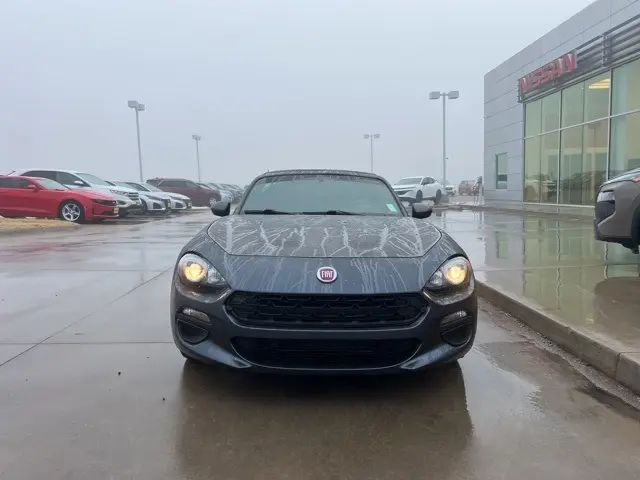 Used 2017 FIAT 124 Spider Classica with VIN JC1NFAEKXH0126797 for sale in Elk City, OK