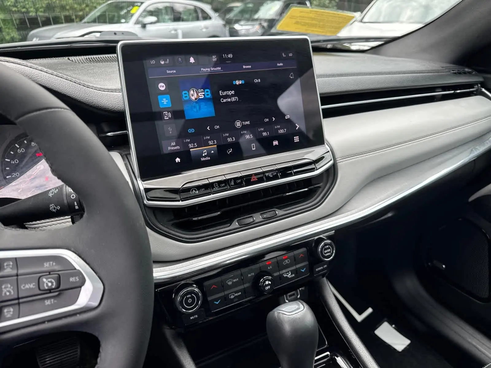 2023 Jeep Compass Limited photo 25