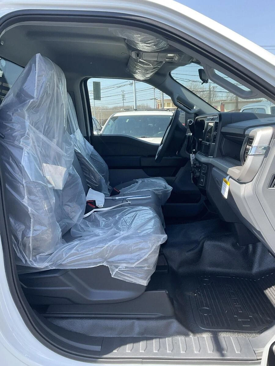 2026 Ford F-350 Super Duty Chassis Cab XL - Photo 11