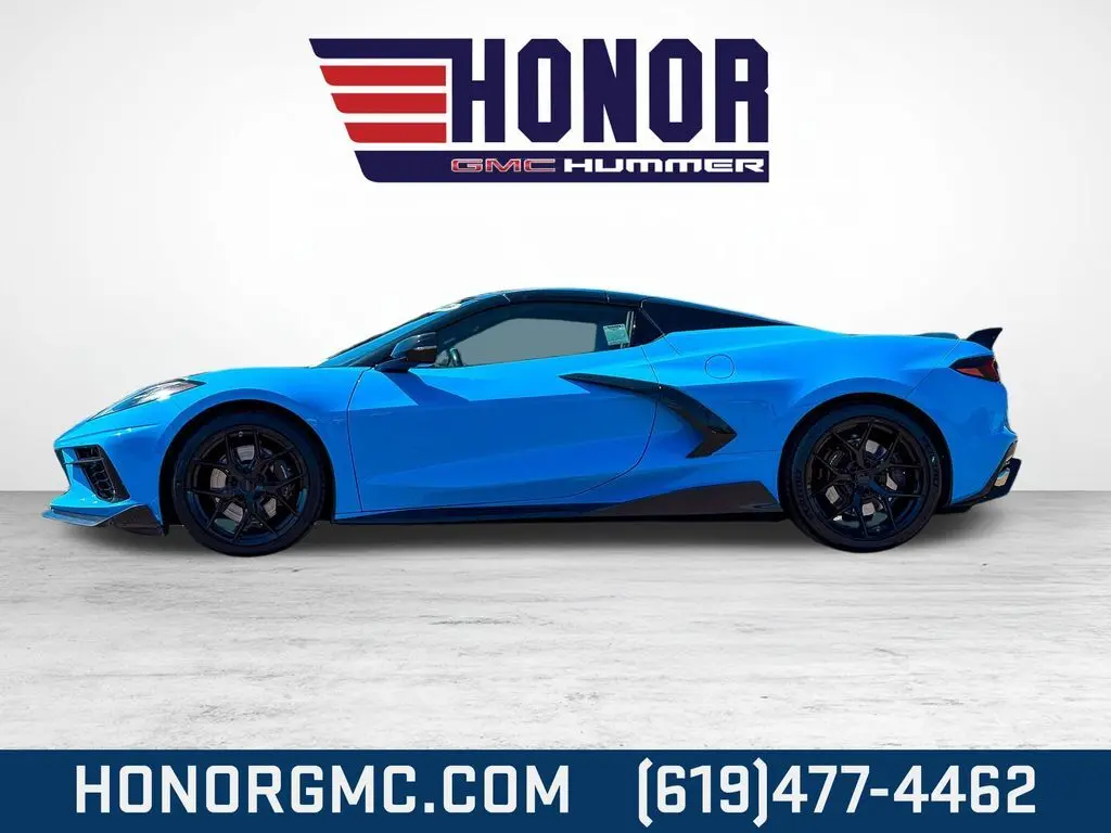 2021 Chevrolet Corvette 3LT photo 2