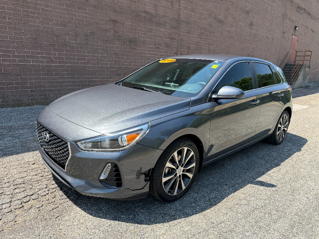 2018 Hyundai Elantra GT GT Auto's photo