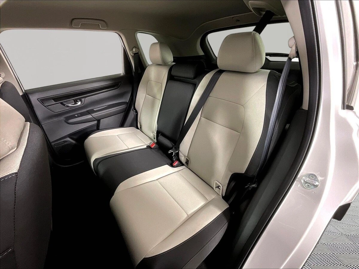 2025 Honda CR-V LX - Photo 22