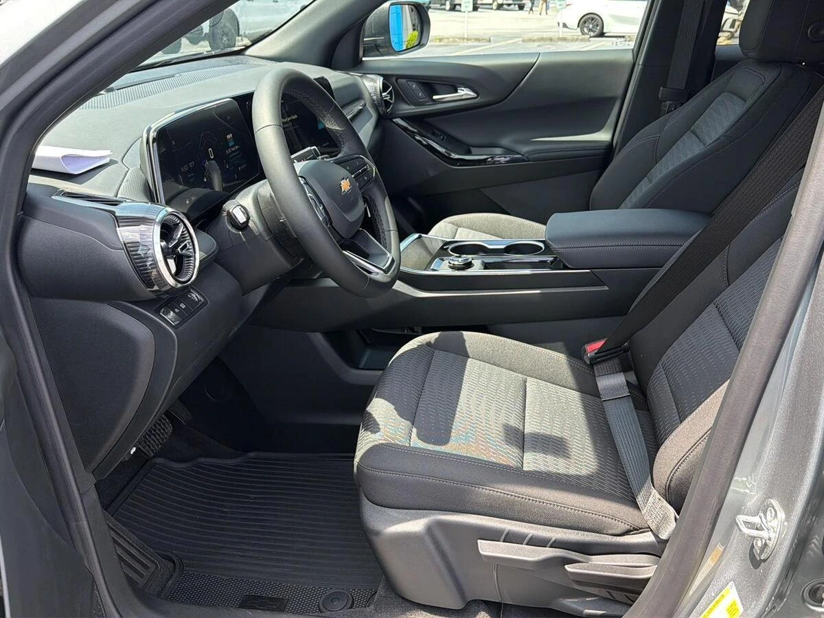 2026 Chevrolet Equinox LT - Photo 10
