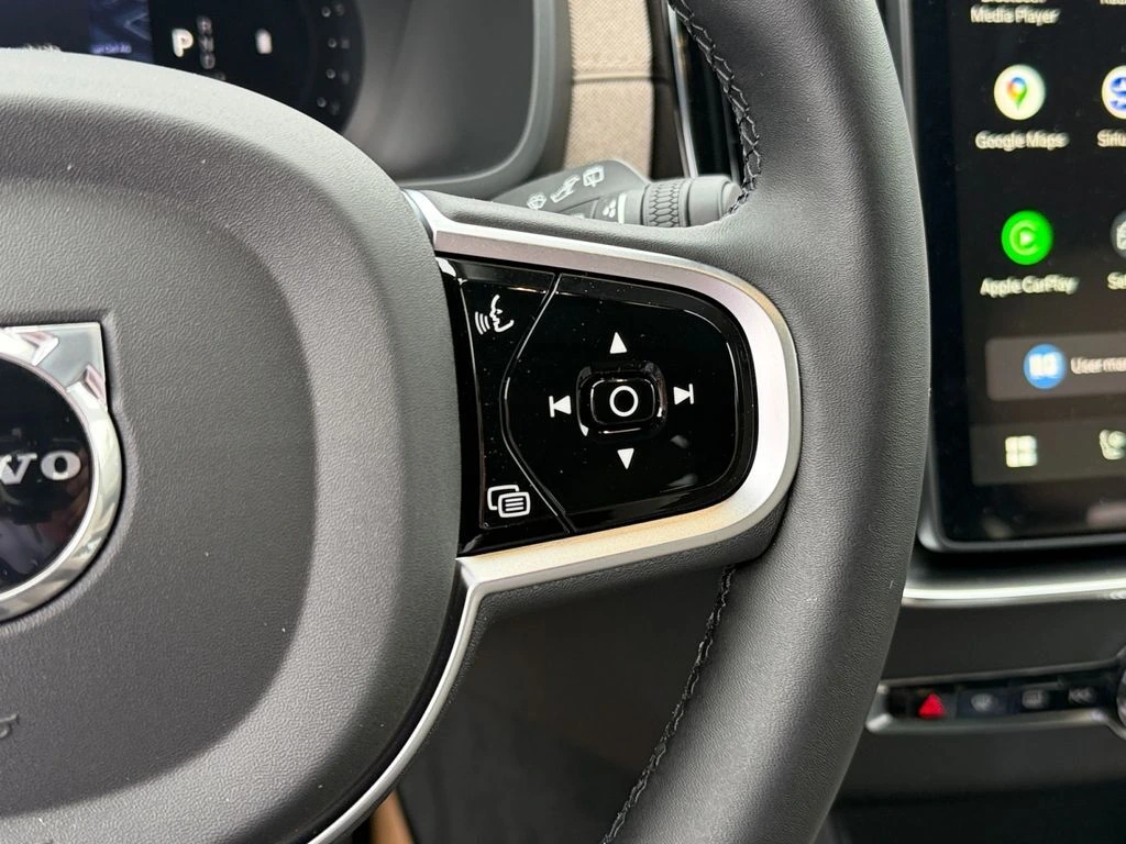 2026 Volvo - image 17
