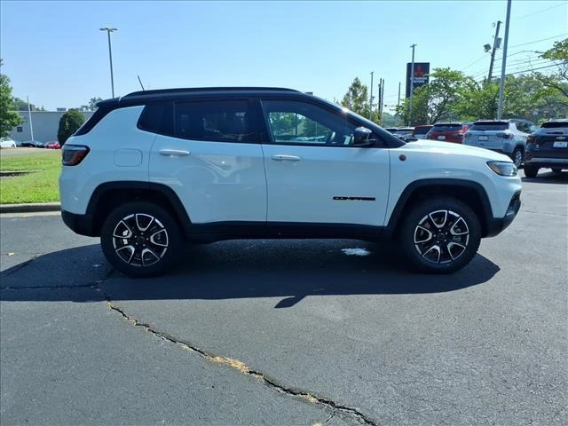 2025 Jeep Compass Trailhawk - Photo 28