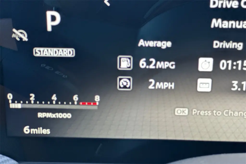 2026 Nissan Kicks SR photo 22