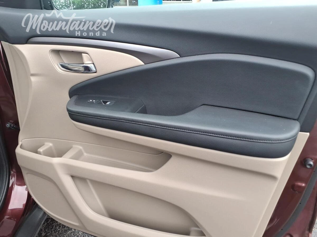 2022 Honda Pilot SE - Photo 28