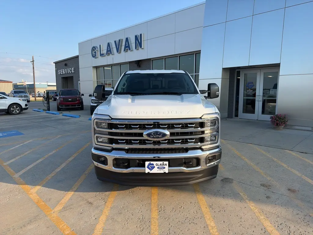 2026 Ford F-250 photo 2