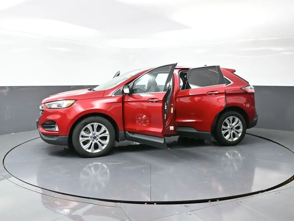 2021 Ford Edge Titanium photo 50
