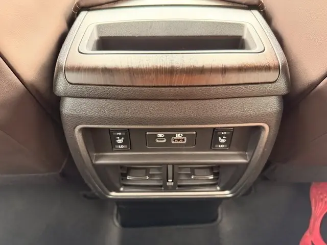 2024 Nissan Murano Platinum photo 13