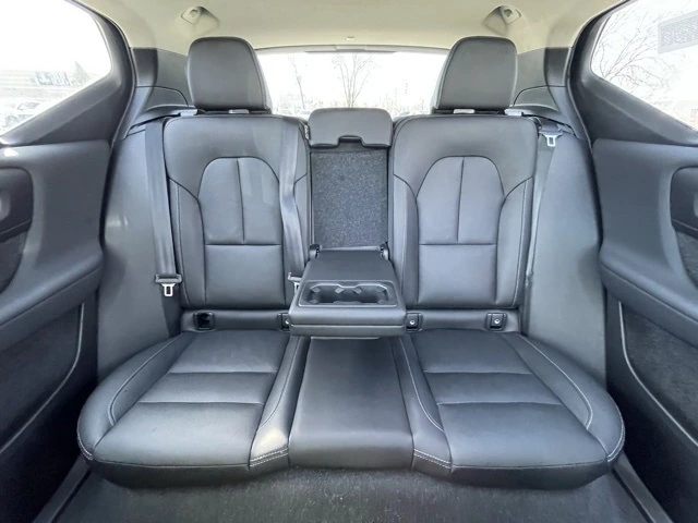 2024 Volvo - image 18