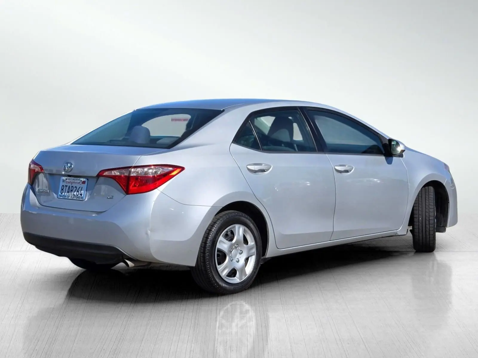 2018 Toyota Corolla L photo 4