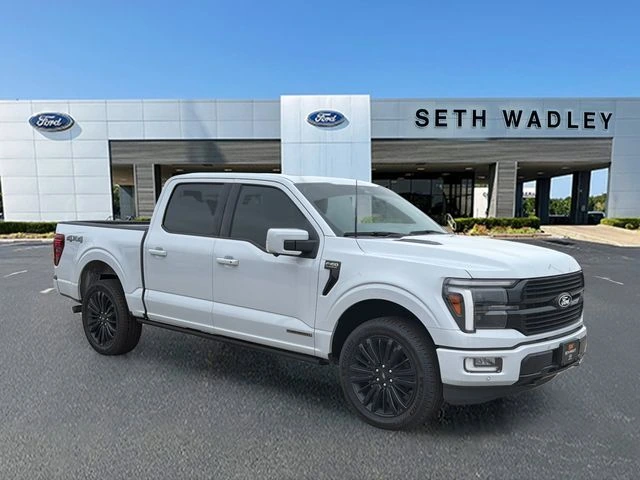 2025 Ford F-150 Platinum's photo