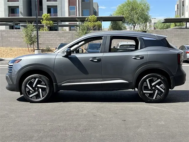 2026 Nissan Kicks SV photo 2