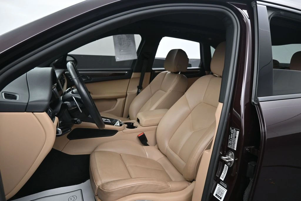 2023 Porsche Macan S - Photo 35