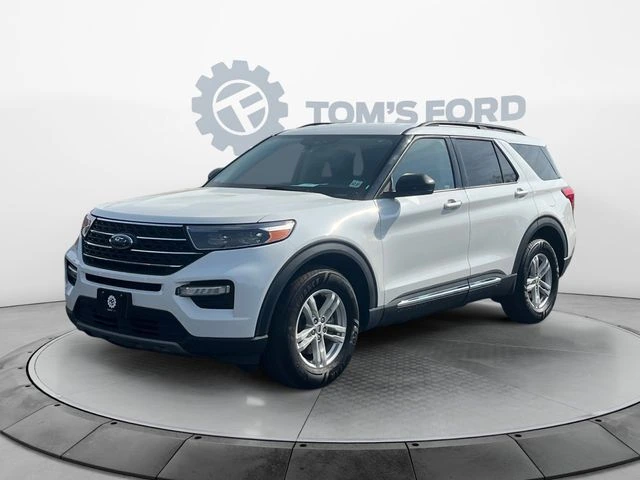 2022 Ford Explorer XLT 4WD's photo