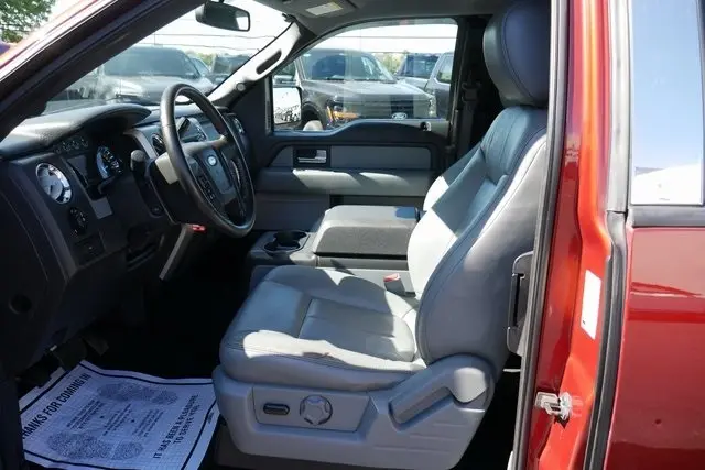 2014 Ford F-150 XLT photo 2