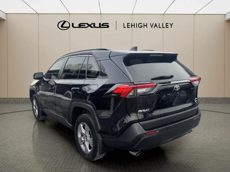 Used 2022 Toyota RAV4 XLE with VIN 2T3P1RFV6NC309902 for sale in Northfield, Minnesota