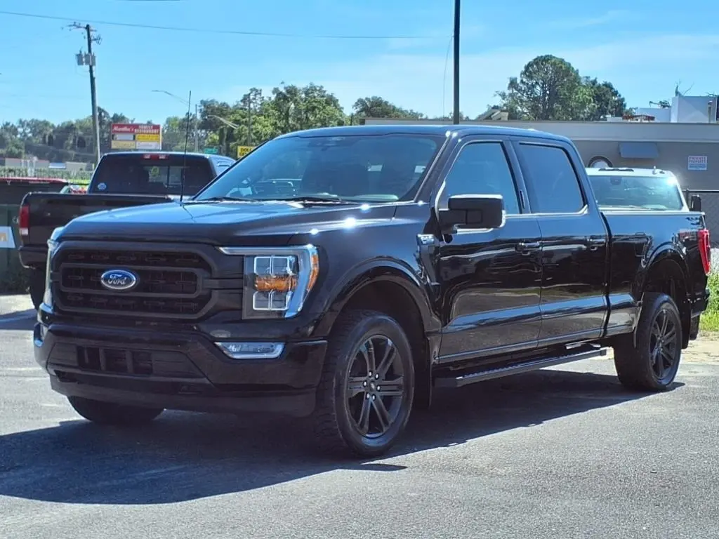 2022 Ford F-150 XLT photo 3