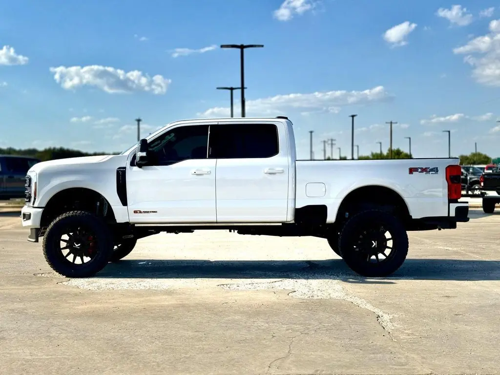 2026 Ford F-250 photo 3