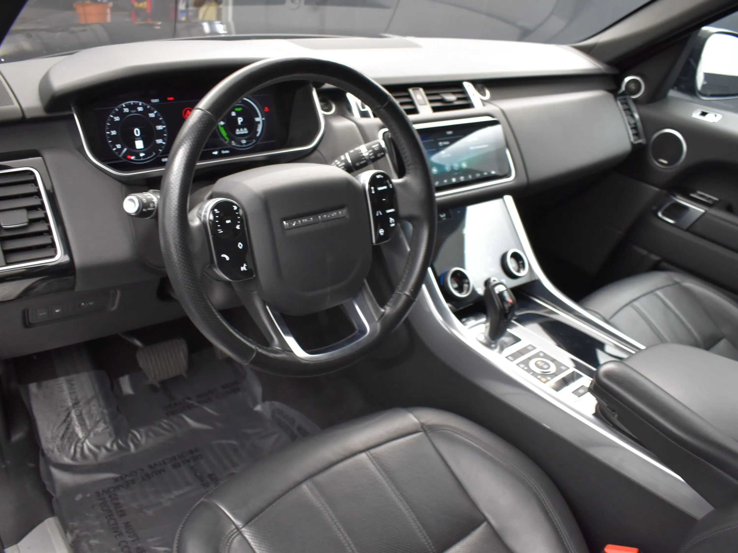 2020 Land Rover Range Rover Sport HSE photo 18