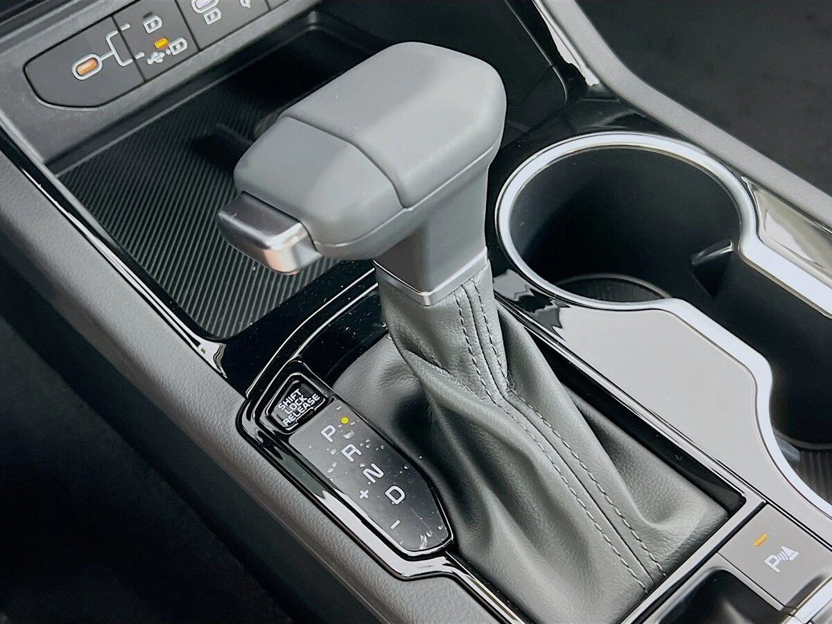 2026 Kia K5 EX - Photo 11
