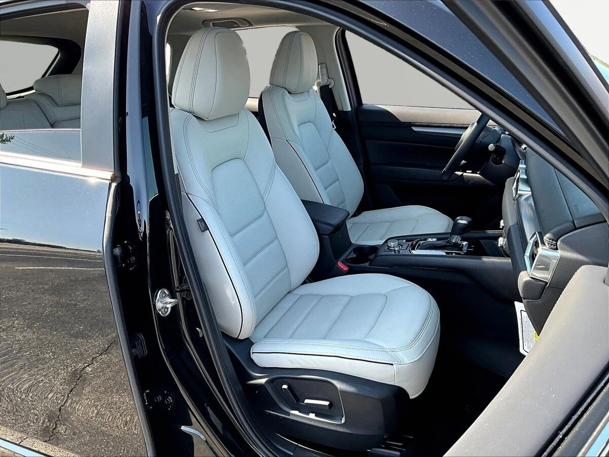 2025 Mazda CX-5 S Preferred package - Photo 28
