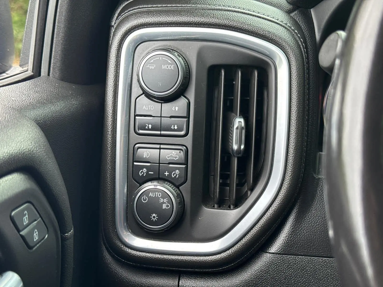 2020 Chevrolet Silverado 1500 LT Trail Boss photo 19
