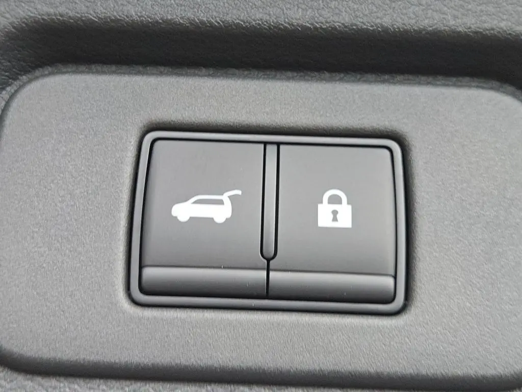 2026 Nissan Rogue Platinum photo 6