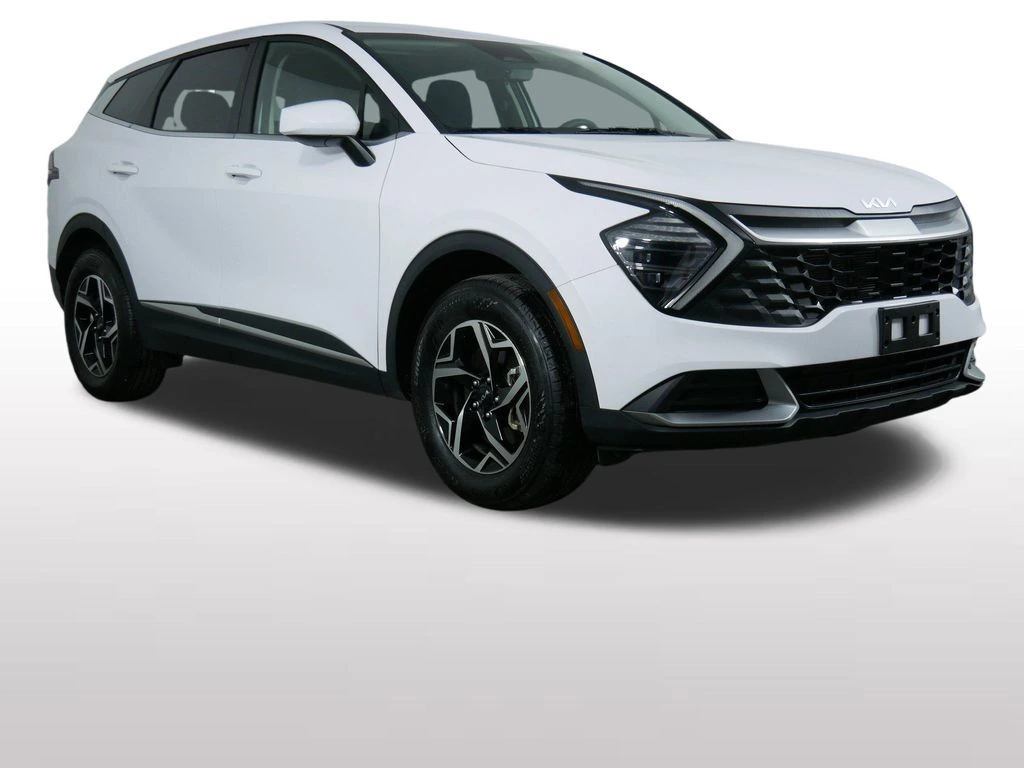 Used 2025 Kia Sportage LX with VIN 5XYK2CDF2SG321649 for sale in Minneapolis, Minnesota