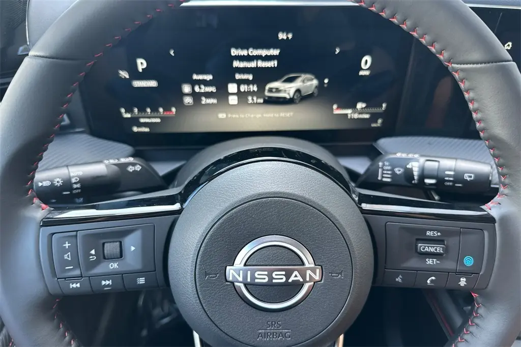 2026 Nissan Kicks SR photo 20
