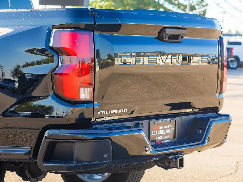 2026 Chevrolet Colorado LT photo 5